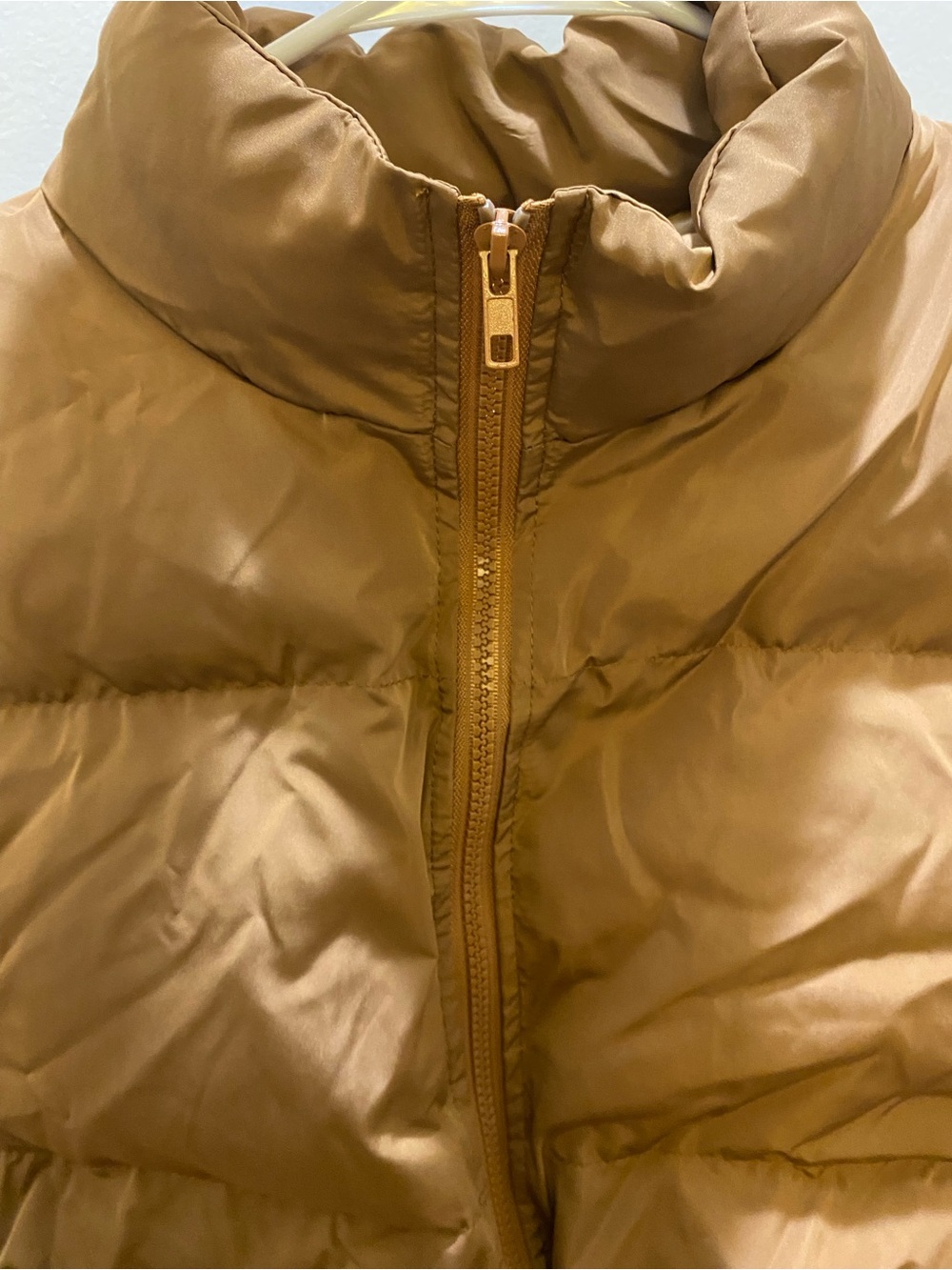 SHEIN Cropped Puffer Vest in Camel - Picture 4 of 5